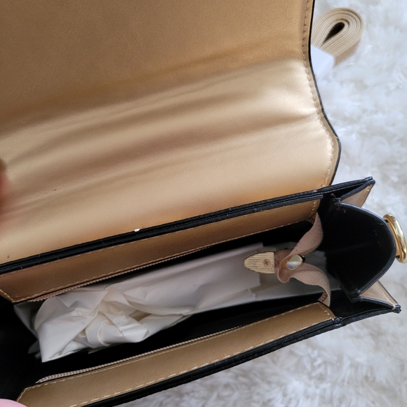 GOLD purse - Picture 3 of 4